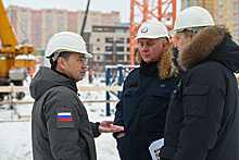 Андрей Воробьев проверил ход строительства школы в ЖК «Гусарская баллада»