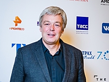 Стриженов, Зейналова и другие селебрити на грандиозном открытии Московской биеннале современного искусства
