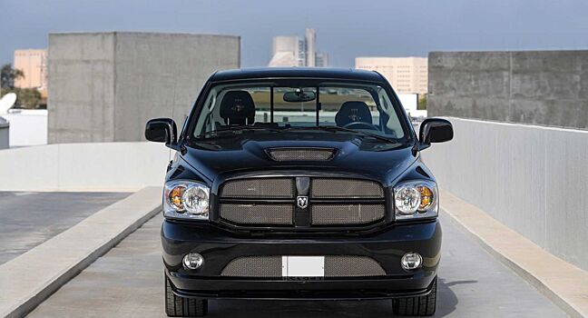 Редкий Dodge Ram Pickup Custom Чипа Фуса продадут с аукциона