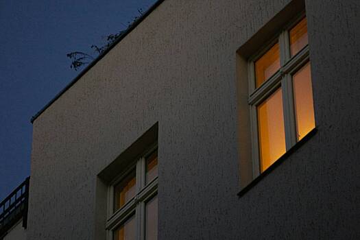 Мужчина показал фото из окна своего дома и встревожил пользователей сети