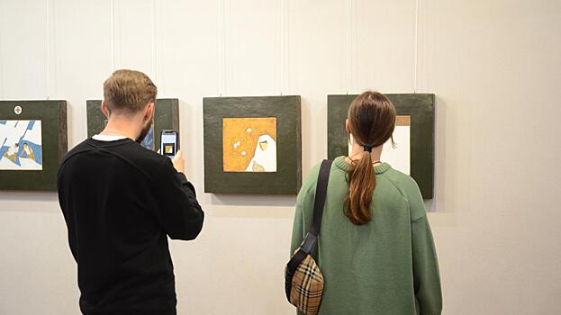 В Вологодской областной картинной галерее открылась выставка керамики сестер-двойняшек