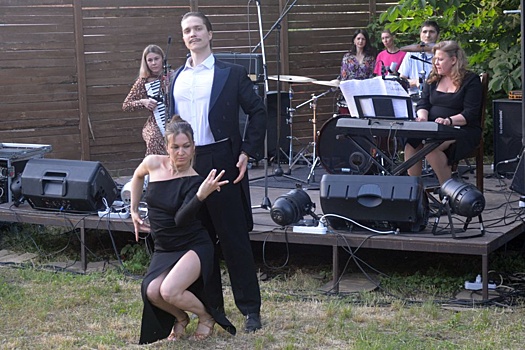 В Саратове в саду дома художника Павла Кузнецова прошла "Ночь музеев"