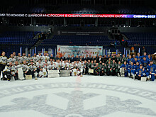 Губернатор Андрей Травников лично наградил новосибирских хоккеистов