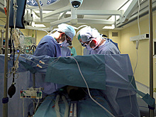 Совсем не как в сериалах. Новосибирские хирурги делают операцию сложнее пересадки сердца