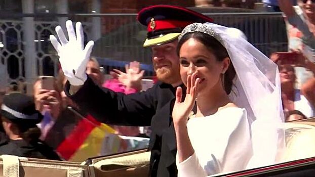 Меган Маркл появилась без помолвочного кольца на фоне слухов о разводе