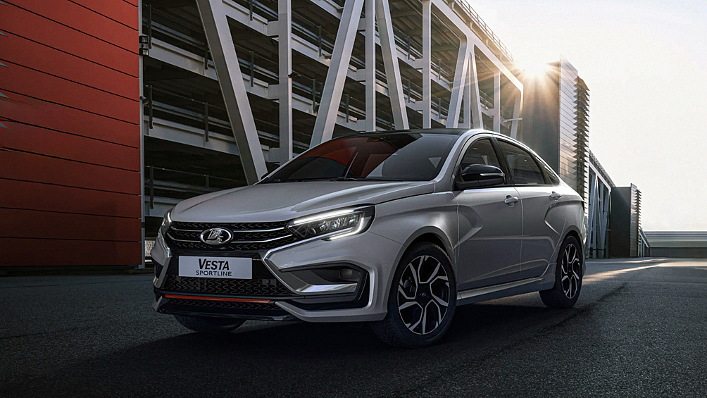 Vesta Sport выпускалась с конца 2018 года по май 2022 года силами подразделения Lada Sport. Под капот седана был установлен атмосферник мощностью 145 л.с., который сочетался с МКП-5. Разгон до «сотни» составлял 9,7 секунды, а максималка – 190 км/ч. В 2022-м году производство модели было прекращено. Ей на смену пришла Vesta Sportline, которая фактически представляет собой топовую комплектацию стандартного седана с 1,6-литровым мотором отдачей 118-сильным.