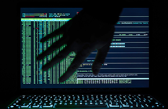 Власти хотят проверять бизнес на передачу информации за рубеж без ведома РКН