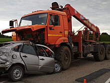 Два человека погибли в столкновении с грузовиком в Удмуртии