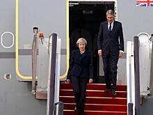 Террористы могли отслеживать самолет премьера Великобритании