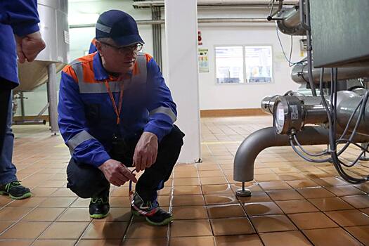 Денисов изучил процесс производства компании «Напитки Вместе»