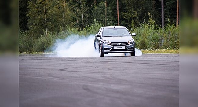 Что такое тормозной путь автомобиля и от каких параметров он зависит
