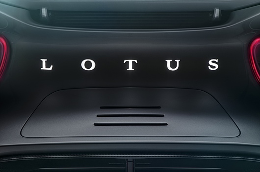 Электрический гиперкар Lotus показали на видео