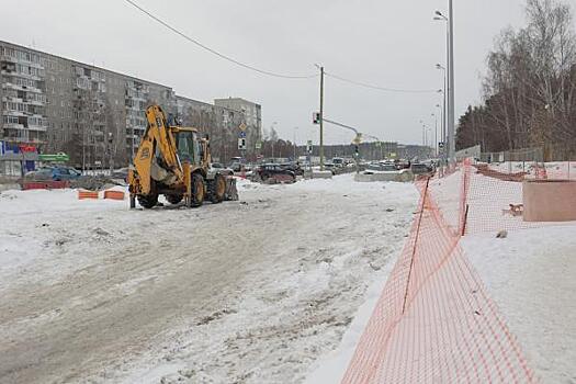 В Якутске нелегалы не дают отремонтировать проспект Ленина