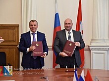 Парламенты Севастополя и Крыма подписали соглашение о сотрудничестве