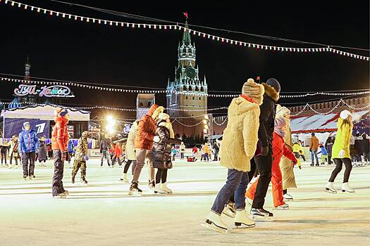 В Москве открылись 19 бесплатных катков