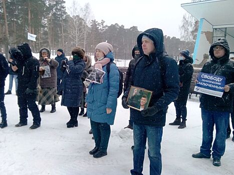 В Челябинске акция памяти Бориса Немцова получила политический окрас