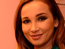 Телеведущая Чехова заявила, что не видит ничего плохо в поцелуях сына в губы