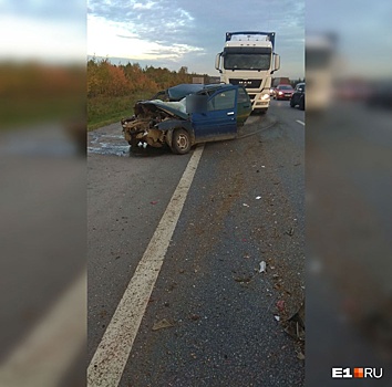 В Екатеринбурге умер водитель, пострадавший в ДТП на Тюменском тракте
