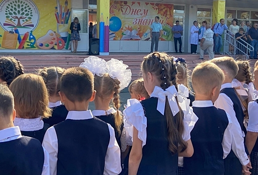 В Омске в первый день записи в первый класс подали почти 5 тысяч заявлений