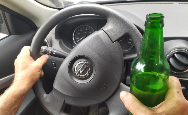 В Курской области суд конфисковал машины у двоих мужчин за повторную езду в пьяном виде