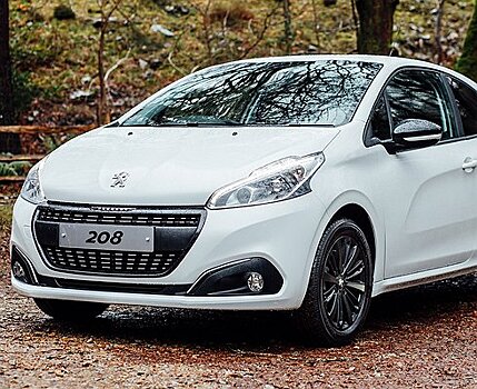 Peugeot представляет 208 в специальной серии Black Edition