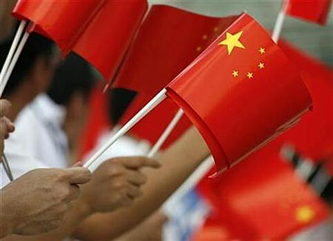 Китай потребовал от США не совать нос в дела Гонконга