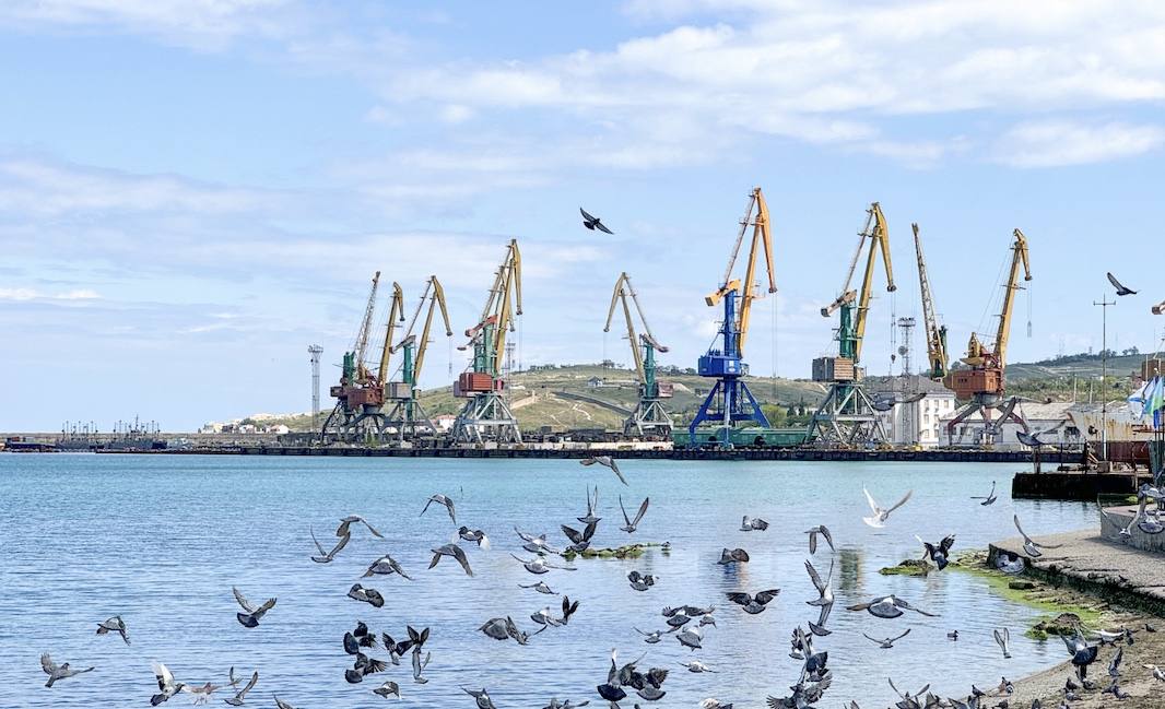 ВС России вновь ударили по морским судам и портам Украины