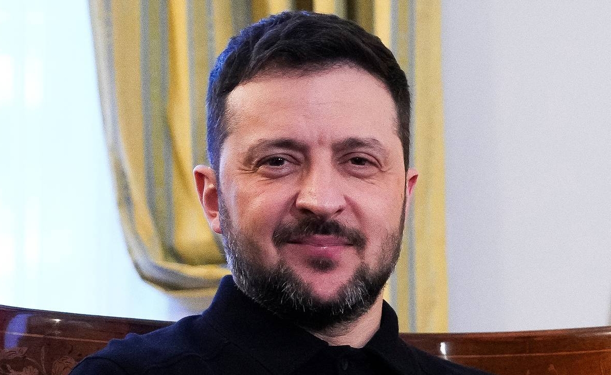 Зеленский рассмеялся после вопроса о роли Байдена в истории