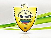 Трое футболистов "Анжи" покинули команду