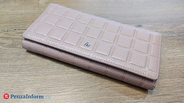 Финансист: Супругам следует иметь раздельные счета