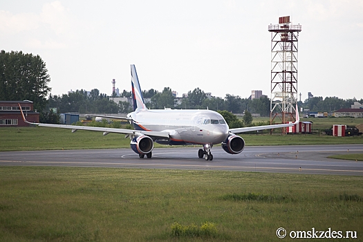 В Барнауле запускают авиарейсы в Омск, отложенные из-за пандемии