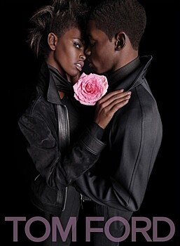 Мужчины выбирают розы в новой рекламе Tom Ford