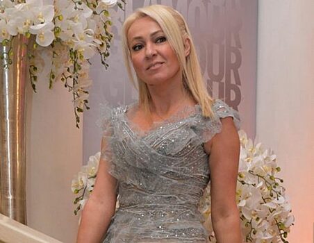Яна Рудковская вновь примерила свадебное платье