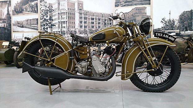 Раритетный довоенный мотоцикл появился в музее военной техники УГМК