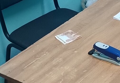 Гражданин ближнего зарубежья пытался дать взятку полицейскому в Бугуруслане