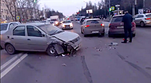 Два человека пострадали в массовом ДТП на проспекте Гагарина