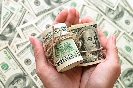 Интервью: «Фальшивые доллары – как не попасться на подделку и что делать, если вы нашли неправильную банкноту»