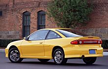 В Сети появились шпионские снимки обновленного седана Chevrolet Cavalier