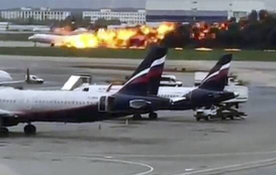 «Мама, мы взлетаем»: что успели сказать пассажиры сгоревшего SSJ-100 родным