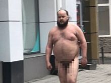 Соцсети отреагировали на похождения нудиста по центру Екатеринбурга