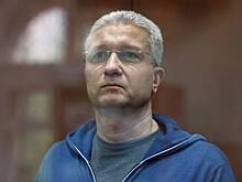 Тимур Иванов попросил отпустить его из-под стражи