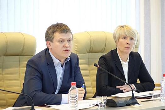 Кировские депутаты пожаловались на грубость и полуторачасовые очереди в офисах «Т Плюс»