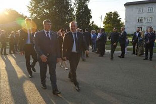 Глава РА побывал на праздновании 95-летия Красногвардейского района