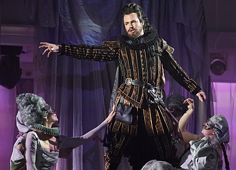 Солист НОВАТа дебютировал на сцене Метрополитен-оперы в Нью-Йорке