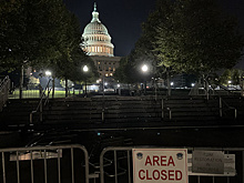 Протестующие ворвались в здание Конгресса США