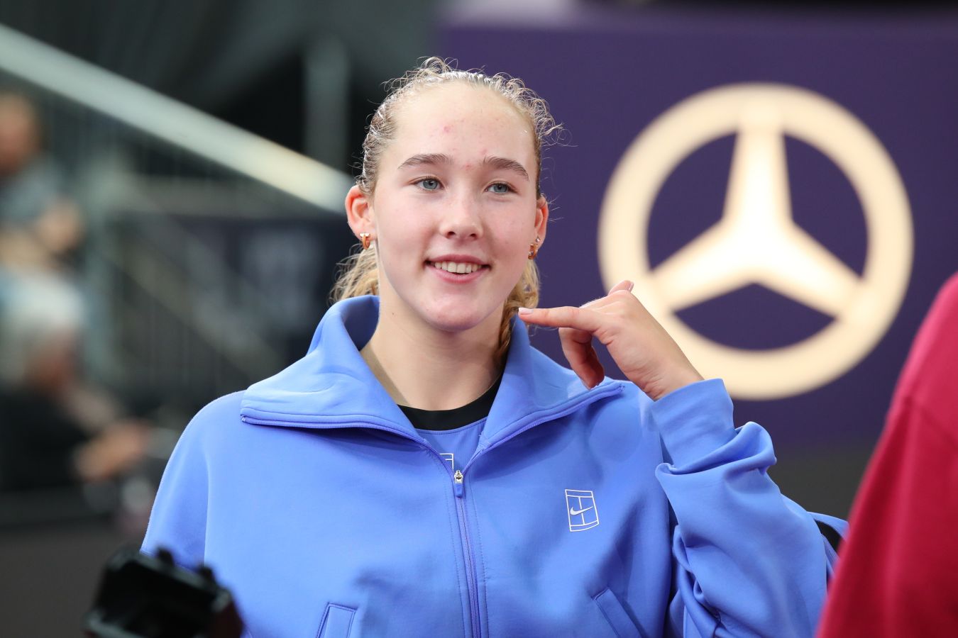 Мирра Андреева вышла в четвертьфинал турнира в Штутгарте, где сразится с Игой Святеком.