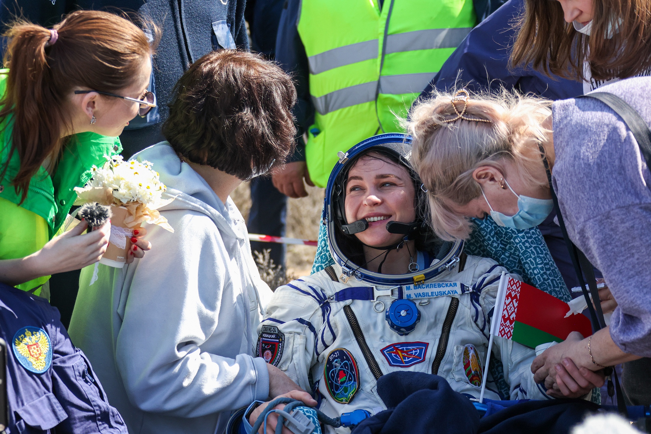 Первая женщина-космонавт Беларуси вернулась на Землю