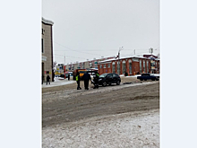 Авария на перекрестке в кузбасском городе попала на видео