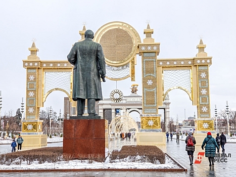 Более 2000 гидов проведут экскурсии на выставке-форуме «Россия»