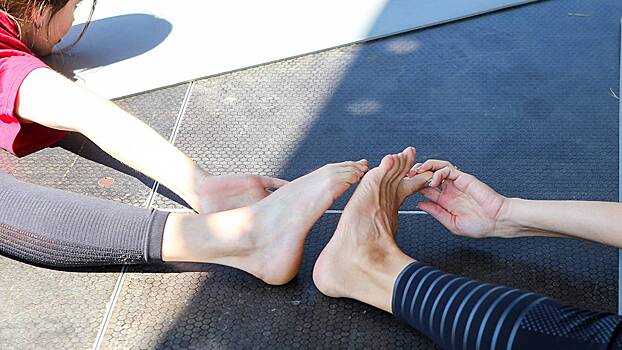 В преддверии Дня йоги врач объяснил, как занятия влияют на организм